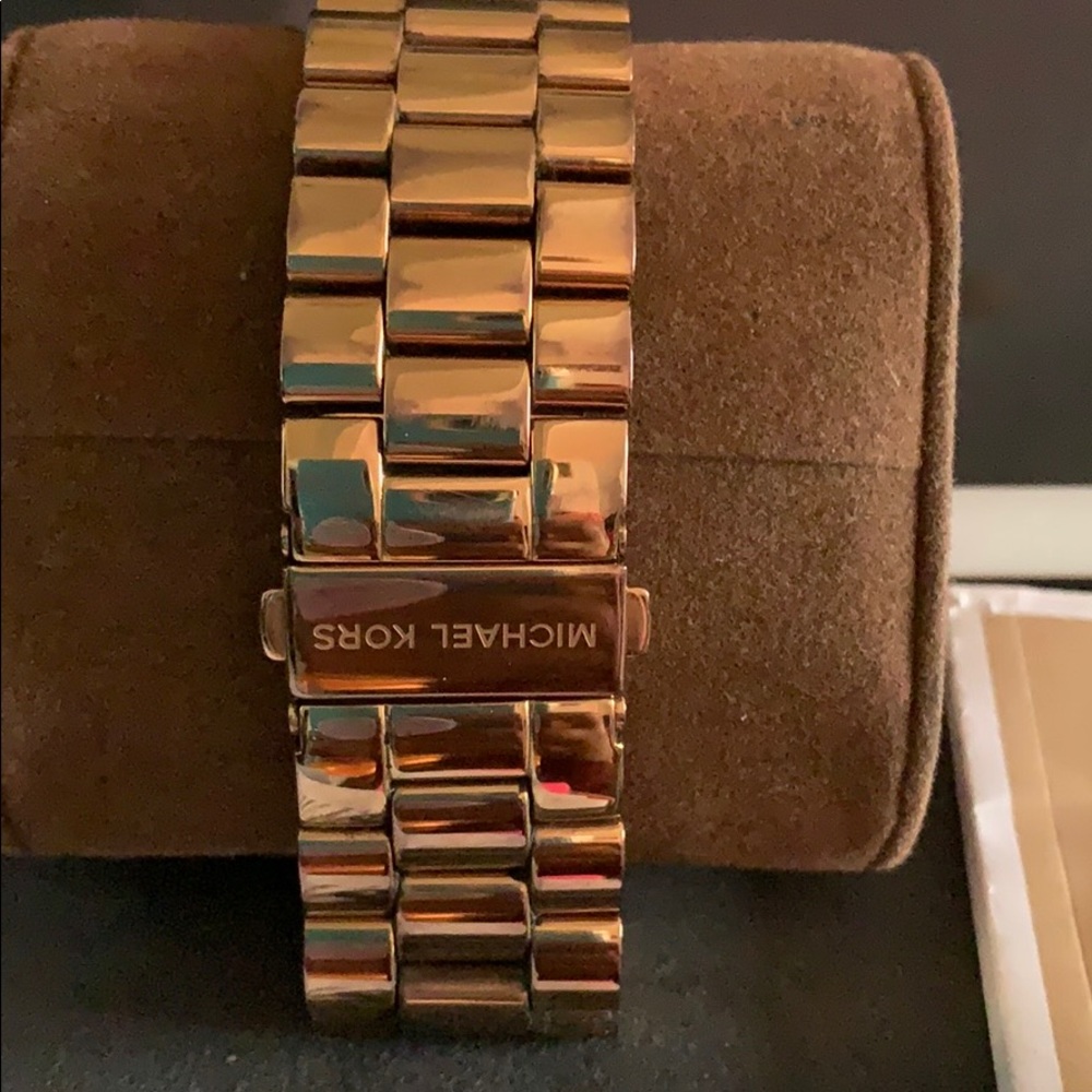 Michael Kors Watch - Picture 4 of 14